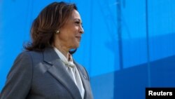 Potpredsjednica SAD Kamala Haris na ceremoniji za diplomce američke Vazduhoplovne akademije (Foto: REUTERS/Kevin Mohatt)