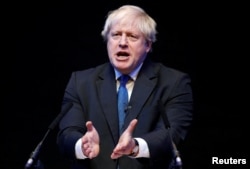 Boris Džonson govori na sastanku na marginama konferencije Konzervativne partije u Birmingemu, 2. oktobra 2018.