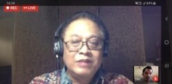 Pakar Epidemiologi UI, Dr. Pandu Riono, saat Webkusi "Pilkada 9 Desember 2020 Mungkinkah?", Minggu (19/4). (VOA/Yudha).