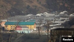 지난 4월 중국 단둥에서 바라본 북한 신의주.