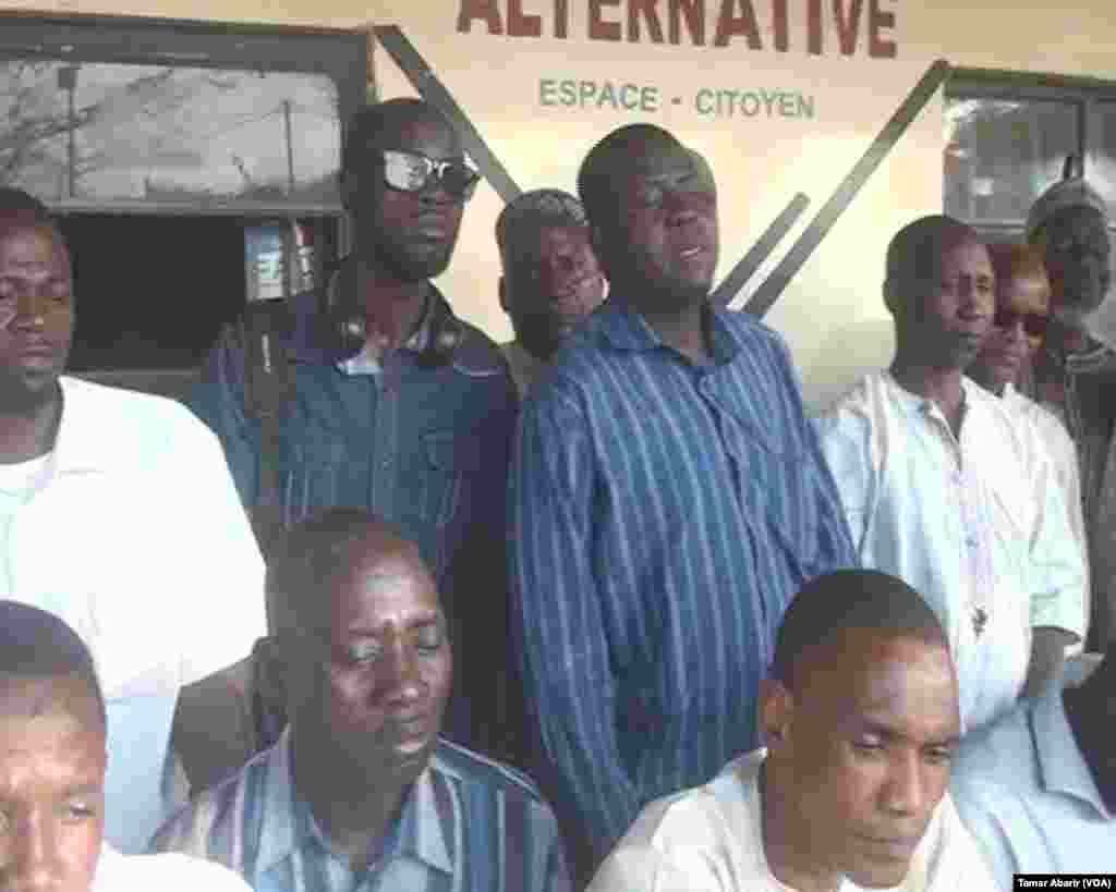 Kungiyoyin fararen hula da jam'iyun siyasa na Damagaram da ke goyon bayan masu zanga zanga da aka tsare a Yamai.