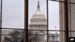 Політики у США активно коментують заяви президента США Дональда Трампа щодо України
