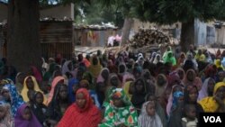 Wasu mata da yaransu da suka rasa mazajensu a jihar Borno