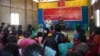 အာရက္ခဒေသတိုက်ပွဲတွေအတွင်း ဖမ်းဆီးထားတဲ့ စစ်သုံ့ပန်းတွေထဲက တချို့နဲ့ မိသားစုဝင်တွေကို အာရက္ခတပ်တတော် AA က အခမ်းအနားနဲ့ပြန်လွှတ်ပေးတဲ့သတင်းဓာတ်ပုံ။ (Crd: AA Info Desk)
