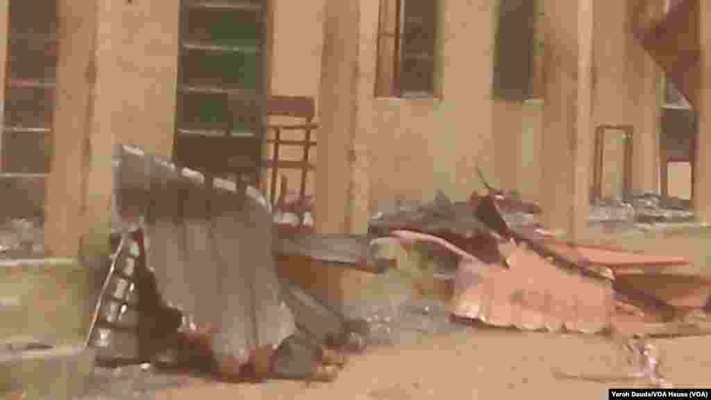 Makarantar sakandaren gwamnati na Chibok da aka kona,inda ‘yan bindiga suka sace fiye da dalibaidari biyu a Chibok, Najeriya.An dauka hoto 21 ga Afrilu 2014.