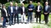 Predsednik Srbije Aleksandar Vučić tokom sastanka sa ambasadorima zemalja Kvinte, u Beogradu, 21. maja 2020. (Foto: Tviter nalog ambasadora SAD u Srbiji)