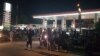 Kondisi SPBU Pertamina di Palu masih melayani masyarakat pada pukul 23.00 WITA, Sabtu, 29 September 2018. (Foto: Humas Pertamina)