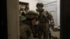 Ілюстративне фото: військовослужбовці 38-ї окремої бригади морської піхоти ЗСУ готуються до виконання бойового завдання поблизу міста Покровськ Донецької області, 10 лютого 2025 року. (Фото: REUTERS/Анатолій Степанов)