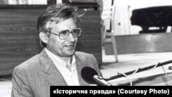 Олесь Сергієнко у 1990-му році