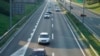 Grupa iz Srbije putuje ka Crnoj Gori na "auto-litiju", 23. avgusta 2020.