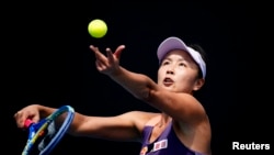 Petenis China Peng Shuai saat berlaga di Australia Terbuka, 21 Januari 2020.